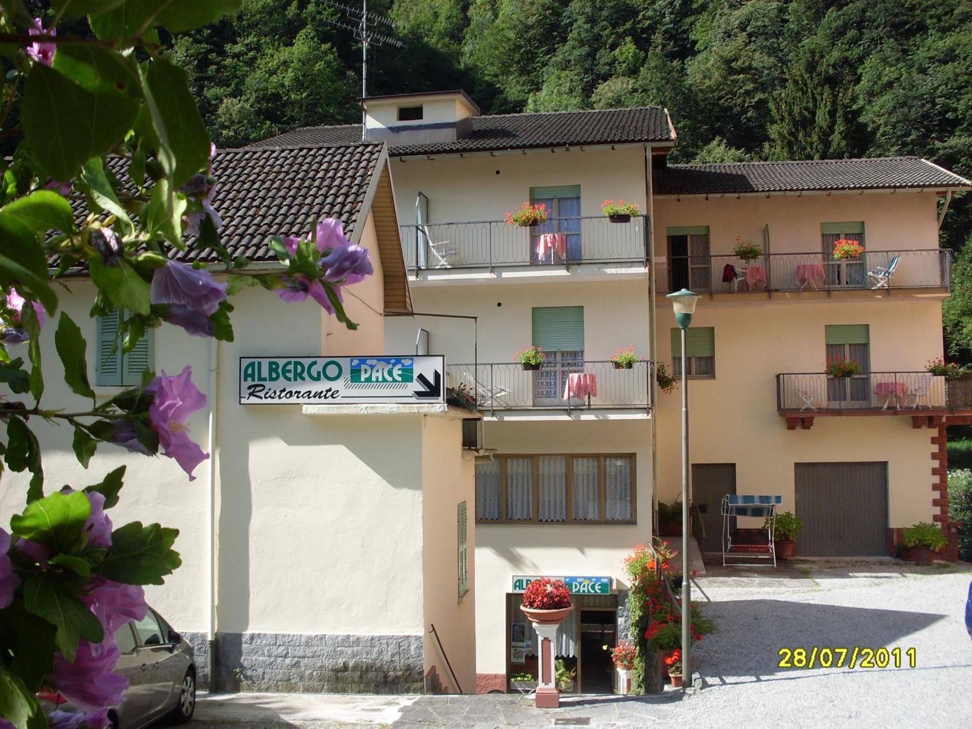 Albergo Ristorante Pace Bognanco Екстериор снимка